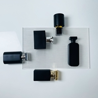 Vente flash - Flacon de parfum en verre transparent rectangulaire noir personnalisé de luxe 30 ml 50 ml 100 ml avec tête de pulvérisation
