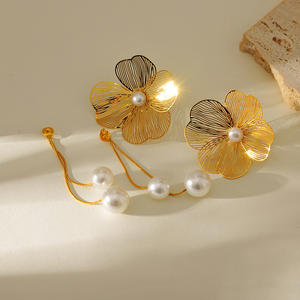 3D <b>Flower</b> Stud Earrings for Women, <b>Sweet</b> and Cool INS Style Gold-plated Stainless Steel Earrings - Product Image 3