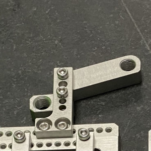 อุปกรณ์จับยึดงานกลึง CNC แบบ OEM อลูมิเนียม 6061-T6 ชุดจิ๊กเครื่องมือแบบกำหนดเองสำหรับการผลิตที่มีความแม่นยำสูง จากโรงงานโดยตรง - Product Image 3