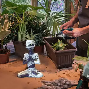 クロスボーダー新しいハロウィーンの頭蓋骨瞑想男ミイラ小さな緑の男の装飾植木鉢創造的な芸術と工芸品の庭
