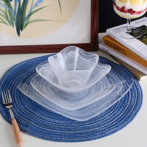 Plato de Frutas Estilo Acuarela con Apariencia de Alta Gama - Product Image 5
