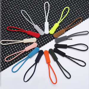 Tirettes de fermeture éclair colorées en caoutchouc moulées par injection, boucles de cordon en PVC, languettes en forme de chenille pour bagages, vêtements de yoga et de sport - Product Image 1