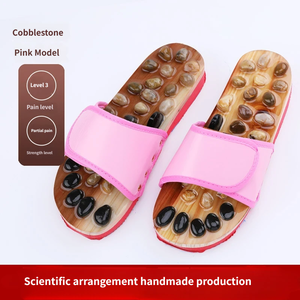 Chaussons de massage d'intérieur neutres en galets naturels, sandales réflexes pour la relaxation quotidienne des pieds à la maison - Product Image 3
