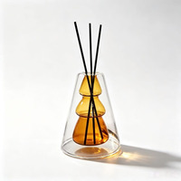 Bouteille diffuseur d'arômes en verre à double paroi de haute qualité, design unique en forme de sapin de Noël, pour décoration intérieure, flacon de parfum vide, vente en gros