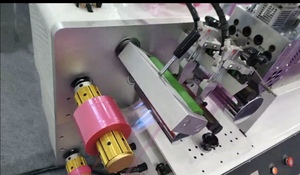 Machine de précision compacte pour le moulage de films, unité de préparation d'échantillons peu encombrante pour le développement de nouveaux matériaux - Product Image 2