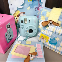 Kamera Instan Instax Mini 13 20MP 2026 Baru dengan Lampu Kilat LED Terintegrasi, Desain Sekali Pakai Bergaya Pop Tiga Dimensi yang Bulat