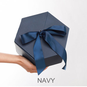 hecho a mano elegante hexagonal <span class=keywords><strong>de</strong></span> papel <span class=keywords><strong>de</strong></span> cartón <span class=keywords><strong>de</strong></span> dama <span class=keywords><strong>de</strong></span> <span class=keywords><strong>honor</strong></span> caja <span class=keywords><strong>de</strong></span> regalo para el embalaje <span class=keywords><strong>de</strong></span> regalo con cinta - Product Image 6