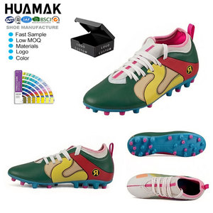 Chaussures de football personnalisées HUAMAK avec tissu respirant en maille et semelle extérieure antidérapante en TPU pour une meilleure adhérence - Product Image 1