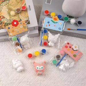 Kit de Bricolage Tendance : Jouets à Peindre Faits Main, Figurines en Plâtre et Céramique à Peindre - Product Image 1