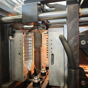 Machine <span class=keywords><strong>de</strong></span> fabrication <span class=keywords><strong>de</strong></span> bouteilles d'eau METO MT-C5L 5L 800 BPH, machine <span class=keywords><strong>de</strong></span> fabrication <span class=keywords><strong>de</strong></span> bouteilles en plastique entièrement automatique, soufflage <span class=keywords><strong>de</strong></span> plastique PET - Product Image 6
