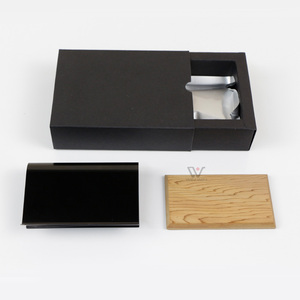 Juego <span class=keywords><strong>de</strong></span> caja <span class=keywords><strong>de</strong></span> regalo <span class=keywords><strong>de</strong></span> fragancia <span class=keywords><strong>de</strong></span> coche <span class=keywords><strong>de</strong></span> aromaterapia a prueba <span class=keywords><strong>de</strong></span> secado <span class=keywords><strong>de</strong></span> tamaño Universal <span class=keywords><strong>de</strong></span> fácil instalación Perfume <span class=keywords><strong>de</strong></span> coche para Tesla - Product Image 1
