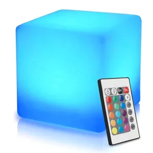 Siège d'éclairage cube led rechargeable cube led 16 couleurs changeantes chaise led lumineuse et assise tabouret plastique chaise cube led