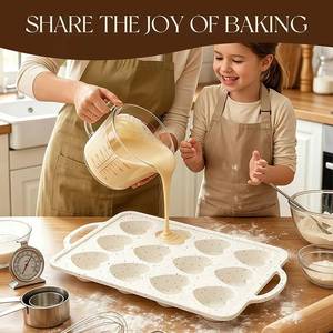 MUYULINS Factory can customize 12-cup Love LFGB BPA-free <b>silicone</b> cupcake pan with metal reinforced frame, American-style - Product Image 4