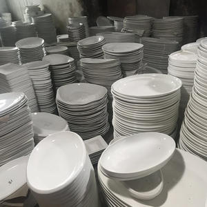 بيع بالجملة من المصنع أطباق سيراميك بيضاء سادة متوفرة بالمخزون، أطباق بورسلين وأطباق سيراميك للبيع بالطن - Product Image 3