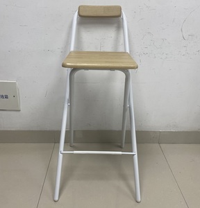 Nouveau tabouret <span class=keywords><strong>de</strong></span> <span class=keywords><strong>bar</strong></span> pliable en bois et métal <span class=keywords><strong>de</strong></span> 29 pouces, chaises <span class=keywords><strong>de</strong></span> <span class=keywords><strong>bar</strong></span> en gros, tabourets <span class=keywords><strong>de</strong></span> <span class=keywords><strong>bar</strong></span>, <span class=keywords><strong>chaise</strong></span> <span class=keywords><strong>pliante</strong></span> en métal pour événements - Product Image 3