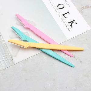 Rasoirs à sourcils multifonctionnels, outil d'exfoliation et de dermaplaning, <span class=keywords><strong>rasoir</strong></span> facial et façonneur de sourcils pour femmes et hommes avec capuchon - Product Image 1