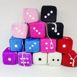 Mini dés <span class=keywords><strong>en</strong></span> peluche moelleux, porte-clés, jouets <span class=keywords><strong>en</strong></span> peluche, pendentifs décoratifs pour rétroviseur de voiture - Product Image 1