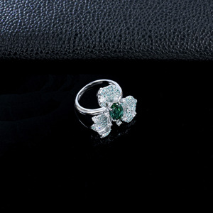 Anillo de Plata de Ley 925 con Esmeralda Cultivada en Laboratorio, Anillo de Piedras Preciosas Finas para Mujer, Regalo de Compromiso o Aniversario - Product Image 2