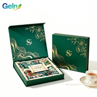 Boîte magnétique style livre en carton gris, emballage pour foulard en soie vert forêt, logo personnalisé en feuille d'or pour marque de créateur, vente en gros