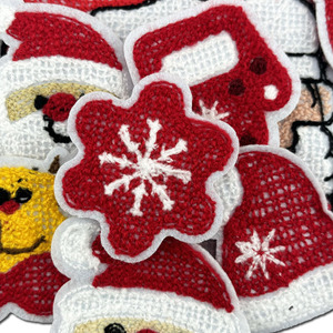 <span class=keywords><strong>Patch</strong></span> brodé <span class=keywords><strong>personnalisable</strong></span> à motif de Noël en gros avec support <span class=keywords><strong>Velcro</strong></span> et thème de Noël explosif - Product Image 6