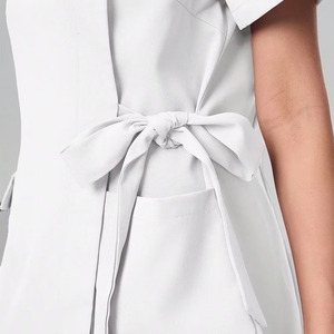 Tunique de travail personnalisée pour salon de mode, uniforme de travail élastique pour hôpital, usage médical, pour hommes, grande taille, en tissu tissé, avec laçage ajustable - Product Image 4