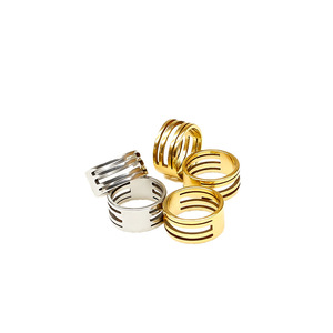 Bague ouverte réglable |   Bague large triple ligne en acier inoxydable plaqué or PVD 18 carats, accessoire de bijouterie DIY - Product Image 1