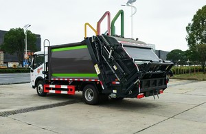 Camion de ramassage des déchets à compression diesel NewstyleDongfengDolica 4m³ 6m³ avec transmission manuelle et télécommande - Product Image 3