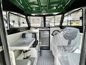 Bateau de pêche à prix abordable 7,5 m avec moteur hors-bord 175 CV, cabine en aluminium soudé, écran tactile, pour loisirs fluviaux - Product Image 5