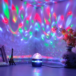 Northern Lights USB Plug-In Water Ripple Proyector Lámpara Cielo estrellado Atmósfera Lámpara Pequeña Bola Mágica Linterna Decoraciones para fiestas - Product Image 3