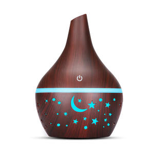 Humidificador Starry Moon de 300 ml con Acabado de Madera, Difusor de Aroma USB, Luz LED, Portátil para Hogar y Escritorio - Product Image 4
