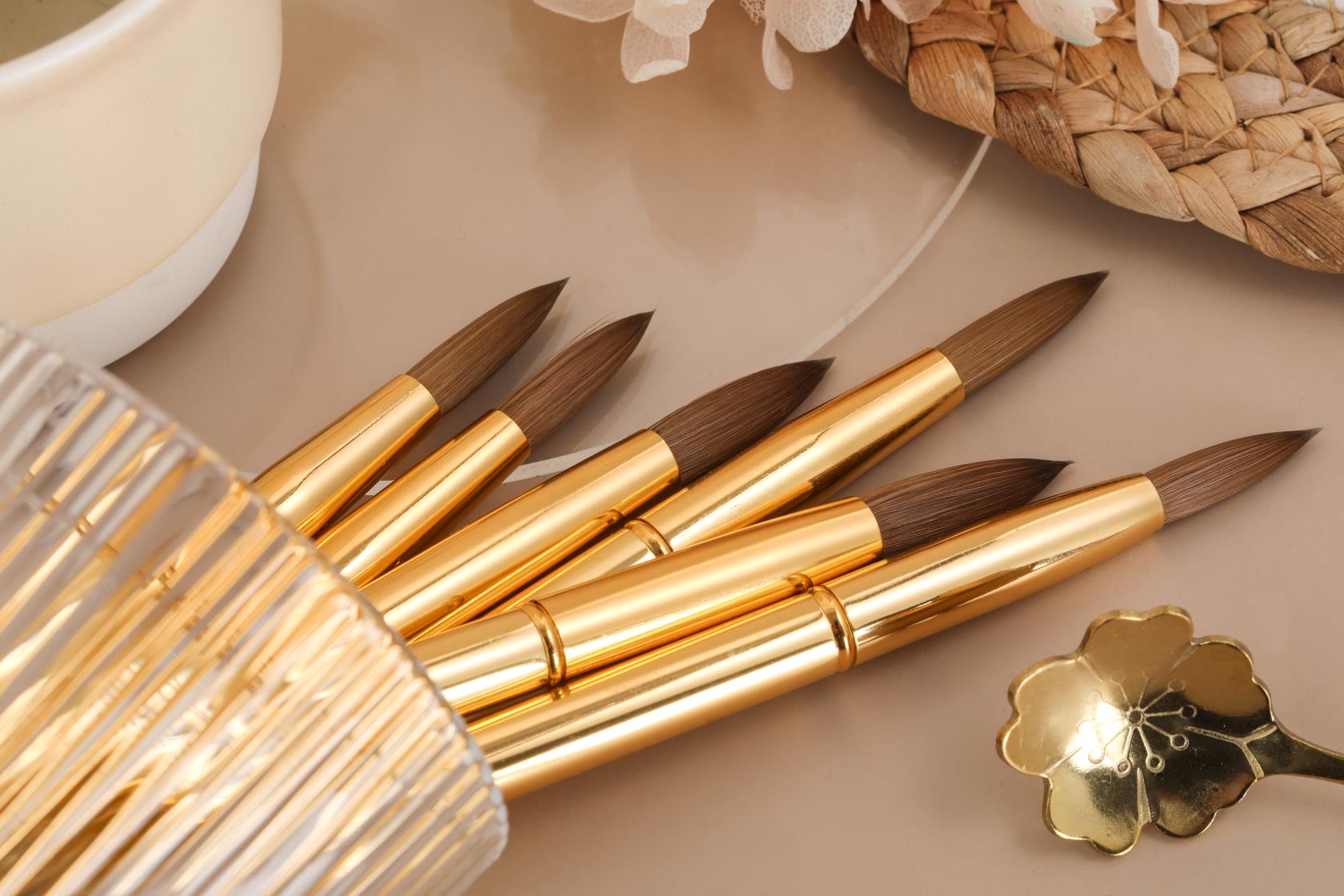 ombre nail brush hot trench 2023