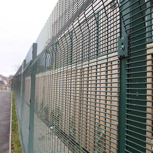 <span class=keywords><strong>358</strong></span> 메쉬 높은 보안 안티 등반 울타리 8ft 폭 용접 아연 도금 철 사각 구멍 디자인 굽힘 및 절단 서비스 - Product Image 3