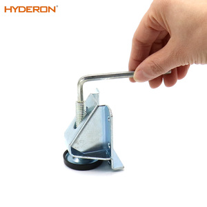 Patas Ajustables de Metal para Muebles Hyderon, Patas de Acero Resistentes de Estilo Minimalista, Paquete de 4 con Accesorios - Product Image 5