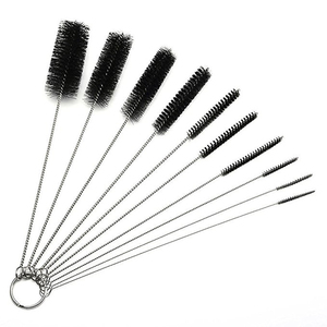 Venta al por mayor en línea: Novedad, herramienta de belleza de punta negra para limpieza de agujas de tatuajes, tubos de boca y cepillos de té. - Product Image 1