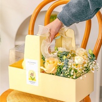 Boîte cadeau de mariage personnalisée transparente, écologique et recyclable avec gaufrage et pelliculage mat pour arrangements floraux et gâteaux
