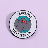 Benutzer definierte rote Augen Horror Mothman Emaille Pins Tiers chmuck Revers Abzeichen UV Schwarz Nickel für Abschluss Weihnachts geschenk für Freunde