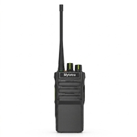 MYT-873 Talkie-walkie analogique portable professionnel pas cher avec une portée de 5 km, une puissance de sortie de 10 W, une batterie de 3000-3500 mAh pour une utilisation en extérieur