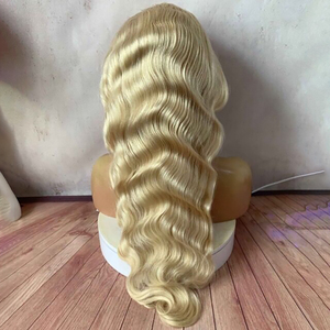 Vente en gros <span class=keywords><strong>perruque</strong></span> de cheveux vierges brésiliens avec <span class=keywords><strong>lace</strong></span> frontale 613 blond à double tirage <span class=keywords><strong>sans</strong></span> <span class=keywords><strong>colle</strong></span> dentelle transparente - Product Image 3