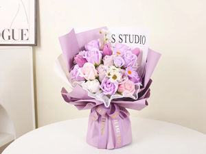 Ramo de Rosas de Jabón Artificial para Bodas, Graduaciones y Navidad - Decoración del Hogar Estilo Coreano, Material de Almidón de Maíz - Product Image 6