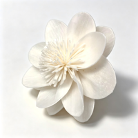 Diffuseur de parfum artisanal en bois de camélia blanc personnalisé pour la décoration de la maison, des mariages et des fêtes
