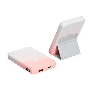 22.5W 고속 충전 10000mAh 용량 에너지 스크린 디스플레이 접이식 스탠드와 야외 마그네틱 무선 큰 힘 은행