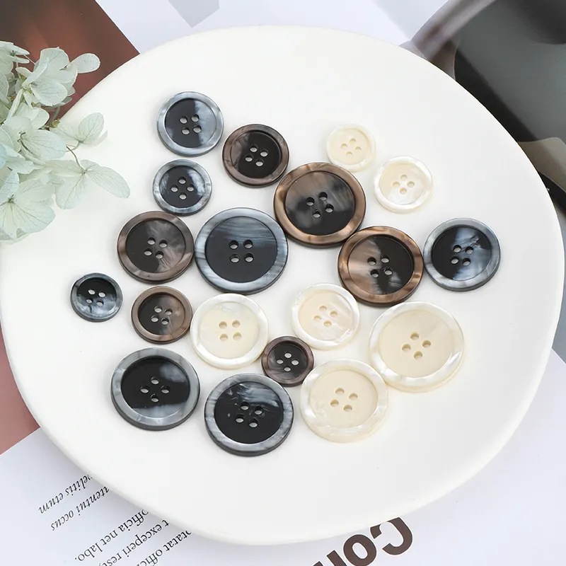 Factory Outlet Fashion Pearlescent Shell Casual Pants Suits Blazers Coats Four Eye Buttons Resin Buttons