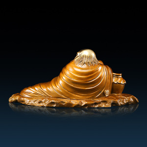 Estatua de Bodhidharma de Latón de Copper World, Pequeña Estatua de Daruma, Color Té Antiguo, Corte Dorado, Hecha a Mano, Decoración para el Hogar u Oficina, Regalo - Product Image 2