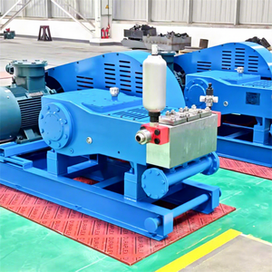 משאבת הזרקת מים אופקית, תלת-פעמית, חד-פעמית, מונעת בדיזל/חשמל, איכותית, מפלדה מסגסוגת גבוהה, דגם 3mc100 - Product Image 1