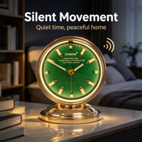 Horloge de table de luxe à cadran vert avec lumière nocturne ambiante, horloge de bureau silencieuse à quartz décorative pour la maison, la chambre à coucher, le salon, ornement
