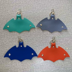 Étui à clés de voiture en cuir PU avec logo personnalisé, forme coupe-vent créative, organiseur de clés pour femmes et hommes, accessoire d'intérieur de voiture, vente en gros - Product Image 1