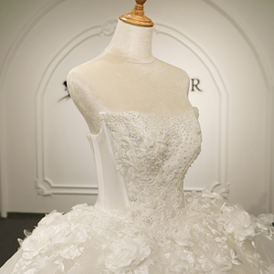 Gt26073 Modern Pearl Beaded Strapless Sweetheart Neckline Floor-Length Ball Gown <b>Wedding</b> Dress 3D Floral Lace Applique Chapel - Product Image 3