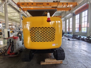 Concasseur à mâchoires mobile électrique sur chenilles MONDE, homologué CE, à faible bruit et à économie d'énergie, idéal pour les carrières et l'exploitation minière - Product Image 5