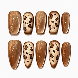 Lot de 10 faux ongles à presser œil de chat léopard marron, formes amande et carrée variées, faits à la main, personnalisables avec votre marque privée - Product Image 1