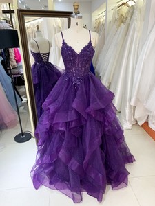 Abito da sera da fabbrica 2026, nuovo abito da ballo viola con volant, scollo a V, allacciatura posteriore, <span class=keywords><strong>per</strong></span> feste di ballo e serate eleganti da <span class=keywords><strong>donna</strong></span> e ragazza - Product Image 2